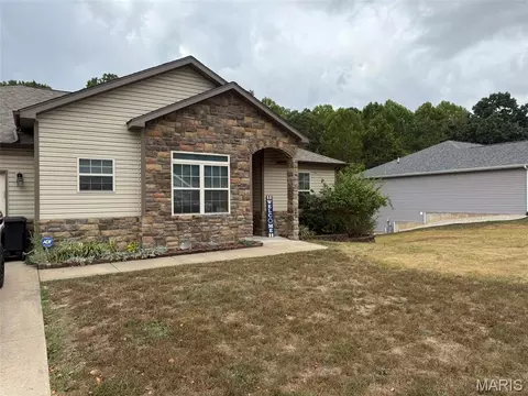 Exterior - 128 Sycamore Dr, Saint Robert, MO 65584 photo 2 of 11