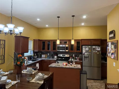 Kitchen - 128 Sycamore Dr, Saint Robert, MO 65584 photo 1 of 1