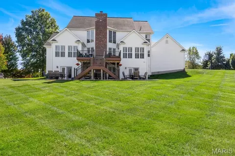 5364 Tower Hill Ct, Weldon Spring, MO 63304 photo 2