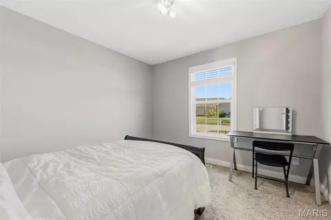 Bedroom - 152 Lake Tucci Cir, Wright City, MO 63390 photo 4 of 5