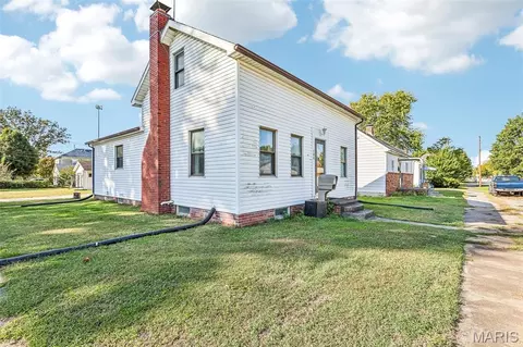 Other - 108 E 2nd South St, Mount Olive, IL 62069 photo 2 of 7