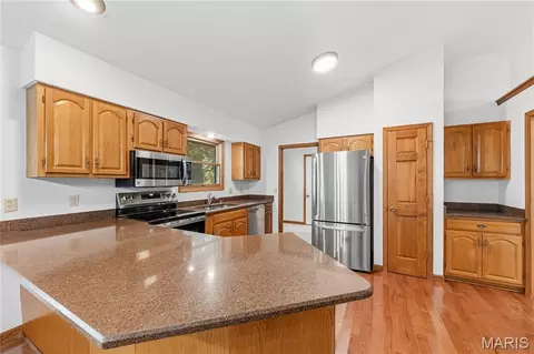 Kitchen - 145 Bluff View Dr, Troy, MO 63379 photo 1 of 5