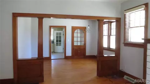 Living - 101 W Haven St, Moro, IL 62067 photo 8 of 8