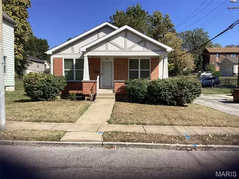 4917 Lilburn Blvd, Saint Louis, MO 63115