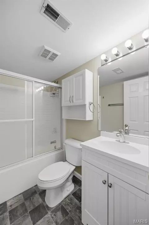 Bath - 1220 River Chase Dr #100, Arnold, MO 63010 photo 1 of 2