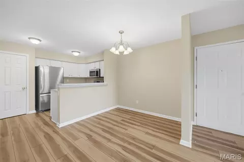 Dining - 1220 River Chase Dr #100, Arnold, MO 63010 photo 1 of 1