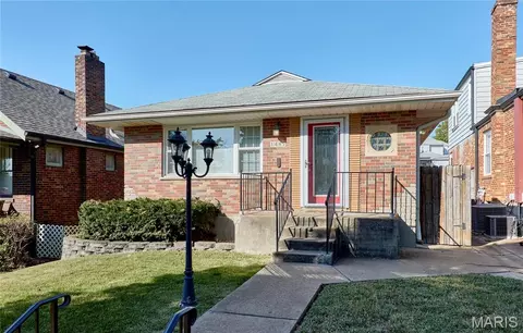 1445 Gregg Ave, Saint Louis, MO 63139
