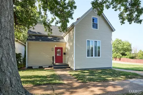 4528 Tholozan Ave, Saint Louis, MO 63116