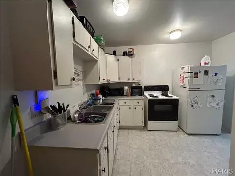 Kitchen - 11202 Bus Highway 25 S, Dexter, MO 63841 photo 2 of 7