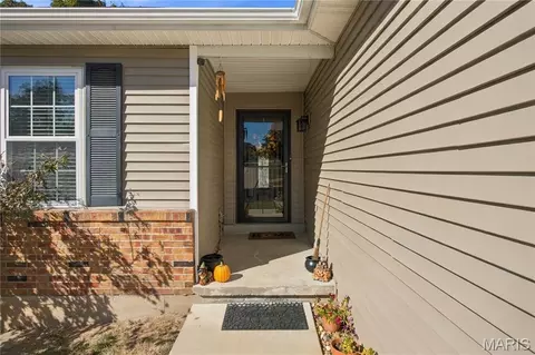 Exterior - 1364 Apple Hollow Dr, Arnold, MO 63010 photo 3 of 11