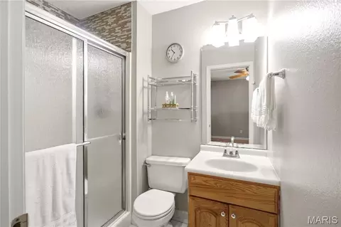 Bath - 1364 Apple Hollow Dr, Arnold, MO 63010 photo 1 of 5