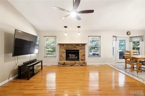 Living - 1364 Apple Hollow Dr, Arnold, MO 63010 photo 3 of 5