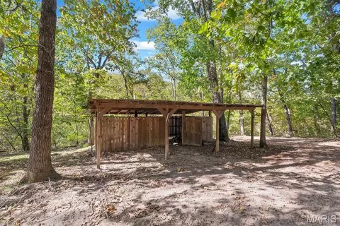 Exterior - 1961 Wolf Pen Hollow Ln, Wright City, MO 63390 photo 7 of 12