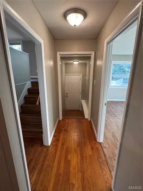 Entry Way - 11 W 6th St, Gerald, MO 63037 photo 5 of 8
