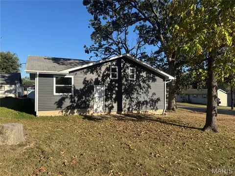 Exterior - 11 W 6th St, Gerald, MO 63037 photo 4 of 6