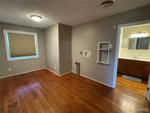 Bedroom - 11 W 6th St, Gerald, MO 63037 photo 1 of 5