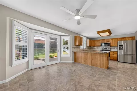 Kitchen - 1597 Indian Springs Dr, O'fallon, MO 63366 photo 1 of 5