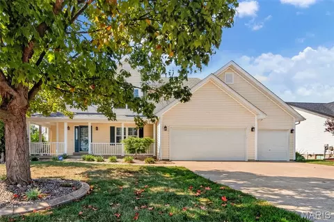 Exterior - 1597 Indian Springs Dr, O'fallon, MO 63366 photo 2 of 8