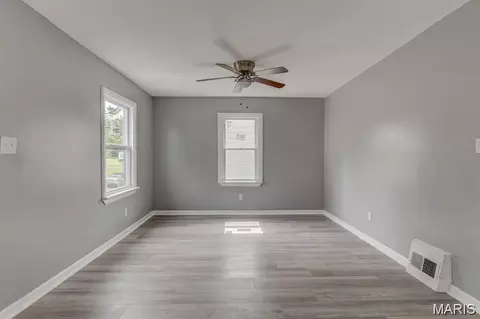 Living - 7640 Stanwood Dr, Normandy, MO 63121 photo 2 of 2