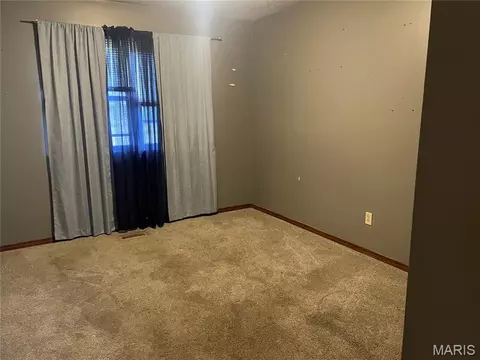 Bedroom - 902 S Carty St, Salem, MO 65560 photo 1 of 2