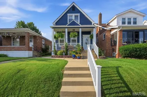 6420 Arsenal St, Saint Louis, MO 63139