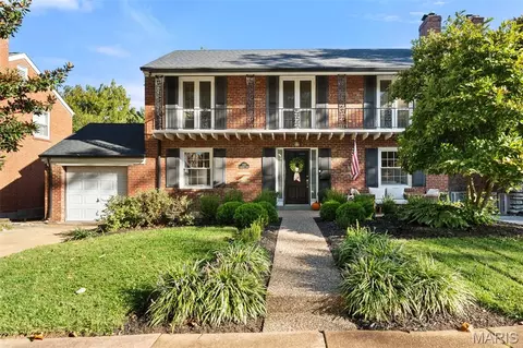 7137 Cambridge Ave, University City, MO 63130