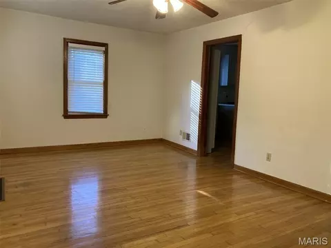 Living - 300 Echo Valley Rd, Union, MO 63084 photo 3 of 3