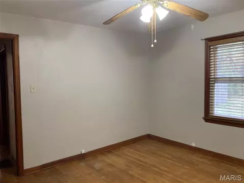 Bedroom - 300 Echo Valley Rd, Union, MO 63084 photo 2 of 6