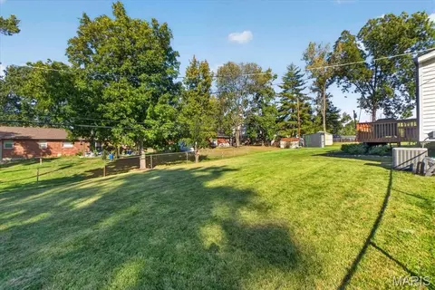 Exterior - 307 Surf Ct, Ballwin, MO 63021 photo 8 of 10