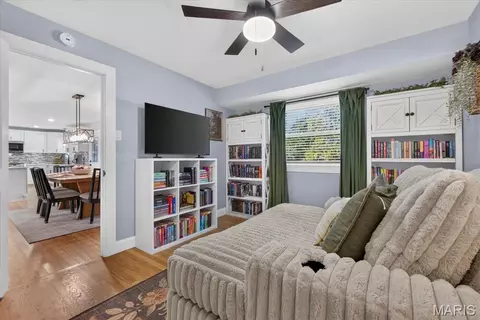 Bedroom - 307 Surf Ct, Ballwin, MO 63021 photo 1 of 7