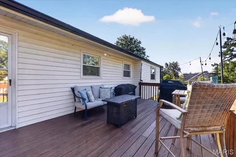 Exterior - 307 Surf Ct, Ballwin, MO 63021 photo 3 of 10