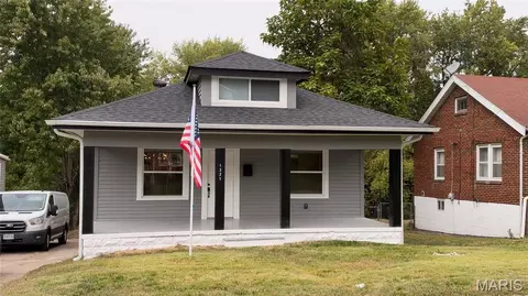 1321 Weleba Ave, Saint Louis, MO 63121