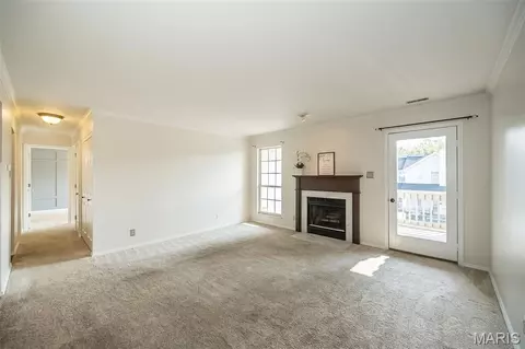Living - 1445 Whispering Creek Dr #E, Ballwin, MO 63021 photo 1 of 4