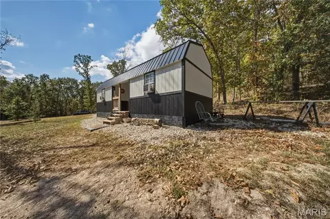 Exterior - 20900 Hamlet Ln, Dixon, MO 65459 photo 1 of 5