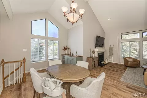 Dining - 1701 Highview Circle Ct, Ballwin, MO 63021 photo 3 of 3