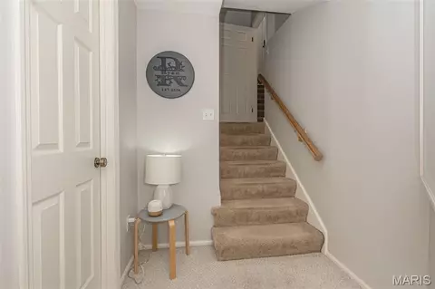 Entry Way - 1701 Highview Circle Ct, Ballwin, MO 63021 photo 5 of 5