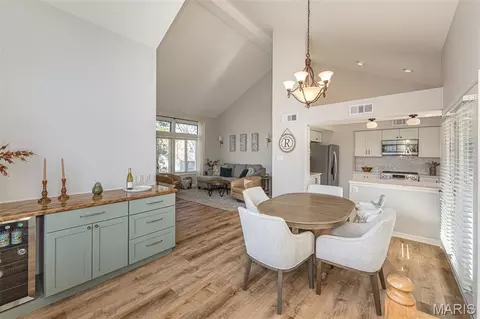 Dining - 1701 Highview Circle Ct, Ballwin, MO 63021 photo 1 of 3