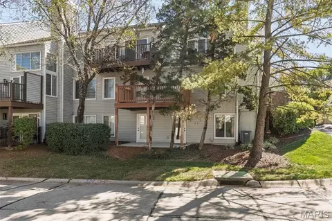 Exterior - 1701 Highview Circle Ct, Ballwin, MO 63021 photo 9 of 9