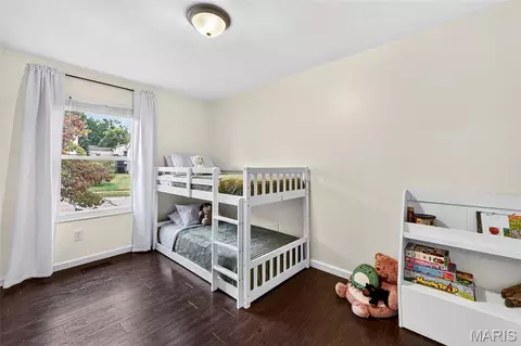 Bedroom - 348 Parma Dr, Ballwin, MO 63021 photo 3 of 6