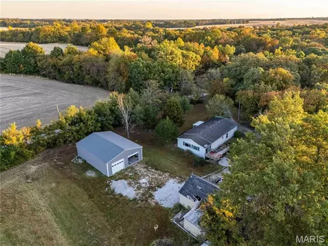 View/Area - 228 Logan Rd, Silex, MO 63377 photo 3 of 23