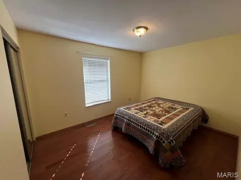 Bedroom - 207 Serenity Place Ct, Pacific, MO 63069 photo 3 of 4