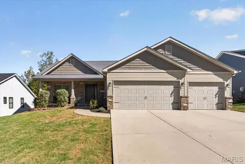 7986 Matterhorn Canyon Rd, Caseyville, IL 62232