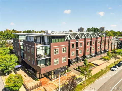 6451 Clayton Rd #405, Clayton, MO 63117