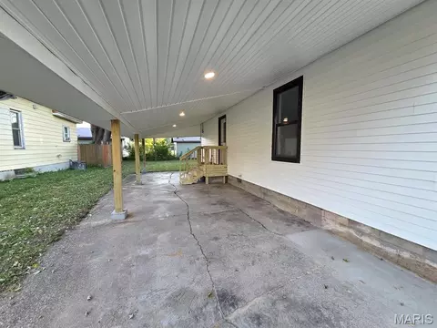Exterior - 1003 Hampton Ln, Canton, MO 63435 photo 8 of 10
