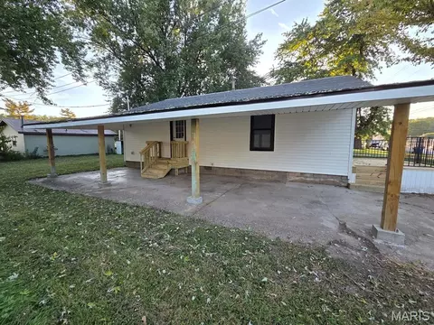 Exterior - 1003 Hampton Ln, Canton, MO 63435 photo 6 of 10