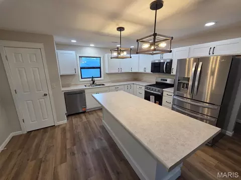 Kitchen - 1003 Hampton Ln, Canton, MO 63435 photo 3 of 7