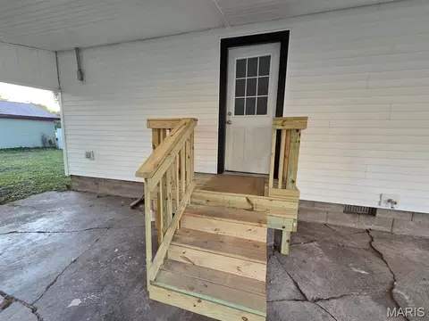 Exterior - 1003 Hampton Ln, Canton, MO 63435 photo 7 of 10