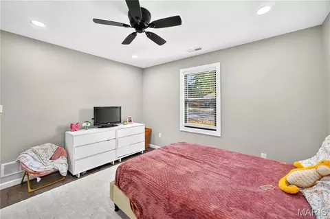 Bedroom - 213 Flora St, Iberia, MO 65486 photo 10 of 10