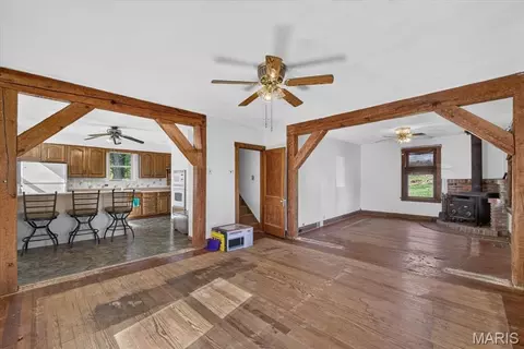 Living - 8329 Andy Rd, Waterloo, IL 62298 photo 4 of 4