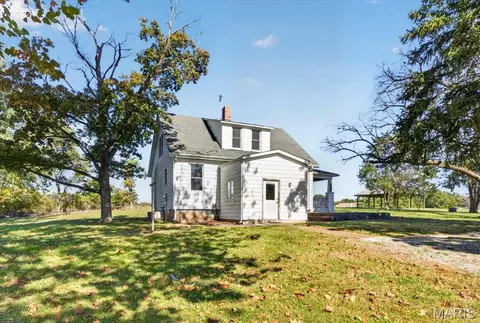 Exterior - 8329 Andy Rd, Waterloo, IL 62298 photo 6 of 6